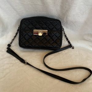 Michael Kors Black/Silver Leather Quilt Messenger
